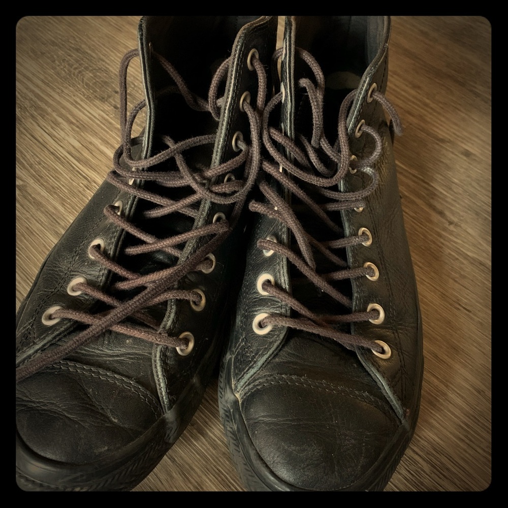 Men’s Chuck Taylor Converse Leather all leather